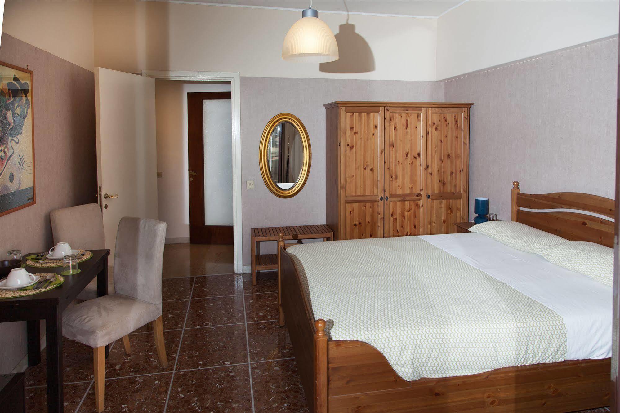 Bed and Breakfast Santa Croce Roma Esterno foto